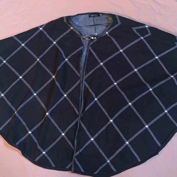 Ivanka Trump Sweaters - Black & White Checkered Poncho